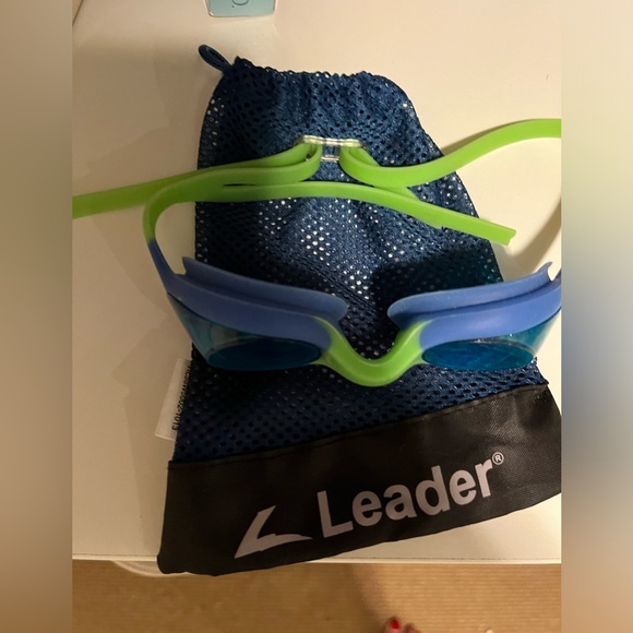 Leader Swim Goggles - Picture 1 of 2